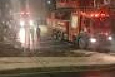 Şarjda bırakılan cep telefonunun bataryası patladı