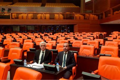 Urfalı vekiller TBMM'de adalet nöbeti tuttu