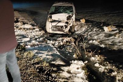 3 araçlı zincirleme kaza: 2 yaralı