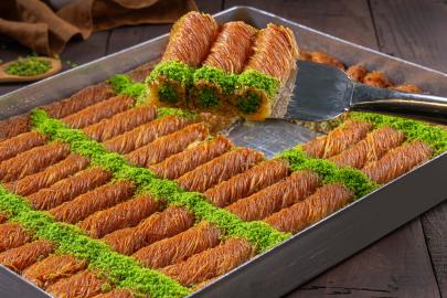 'Burma kadayıf kimin?' tartışması