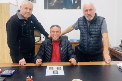 Kuru temizlemeye bırakılan montun cebindeki 200 gram altın sahibine teslim edildi