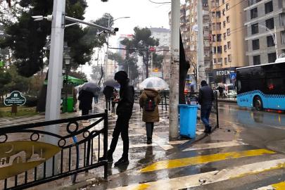 Şanlıurfa günü sağanak yağışla karşıladı