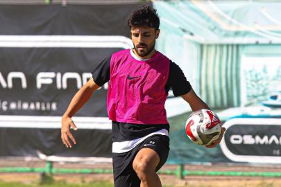 Şanlıurfaspor eski Amedspor'luyu gönderdi