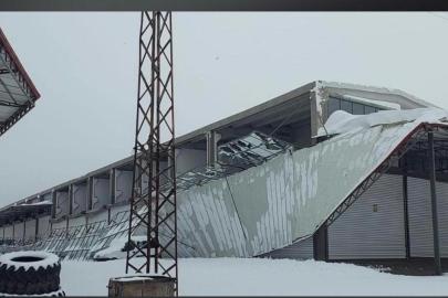 Siverek’te ahırlar ve sanayi sitelerinde çatılar çöktü