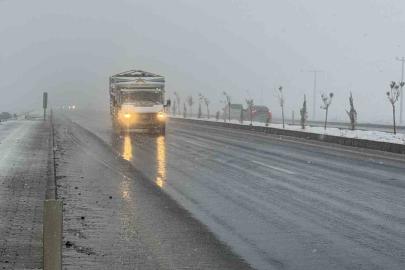 Siverek’te kar yağışı etkisini göstermeye başladı