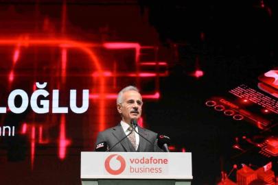 Uraloğlu: "Fiber optik ağ altyapımız, 657 bin kilometre"
