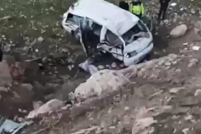 Araç uçuruma yuvarlandı: 3 ağır yaralı