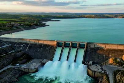 GAP barajında kritik saatler! Kapasite doldu