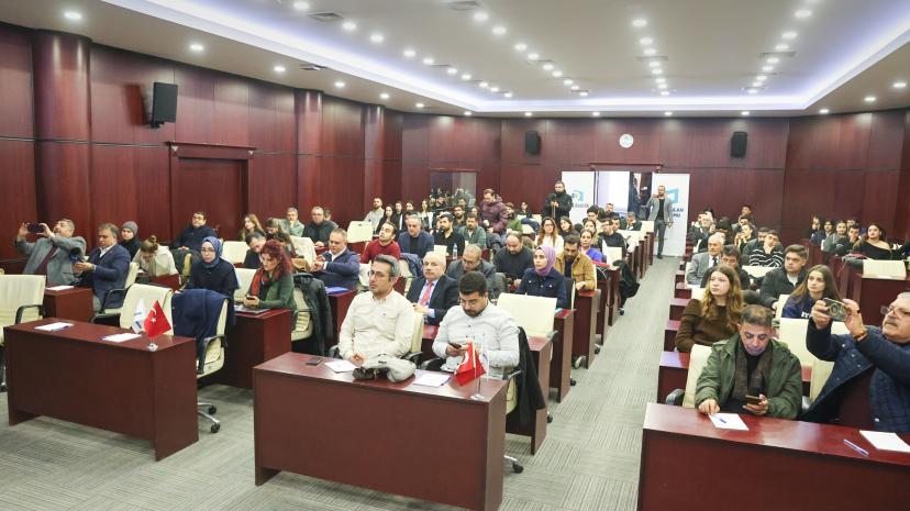 Gaziantep’te basına yönelik yapay zekâ ve dijital habercilik eğitimi