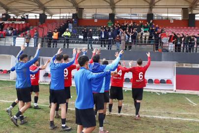 Karaköprü, play off aşkına sahaya çıkıyor