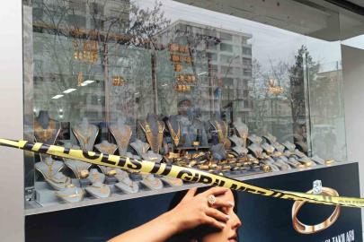 Kuru sıkı tabancayla kuyumcu soygunu: 1 kilo altın çalındı