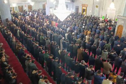 Peygamberler şehrinde Berat Kandili coşkusu