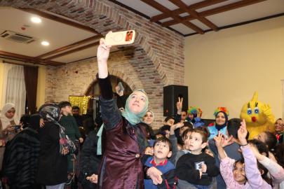 Şanlıurfa'da Yetimler İyilik Sofrasında Buluştu