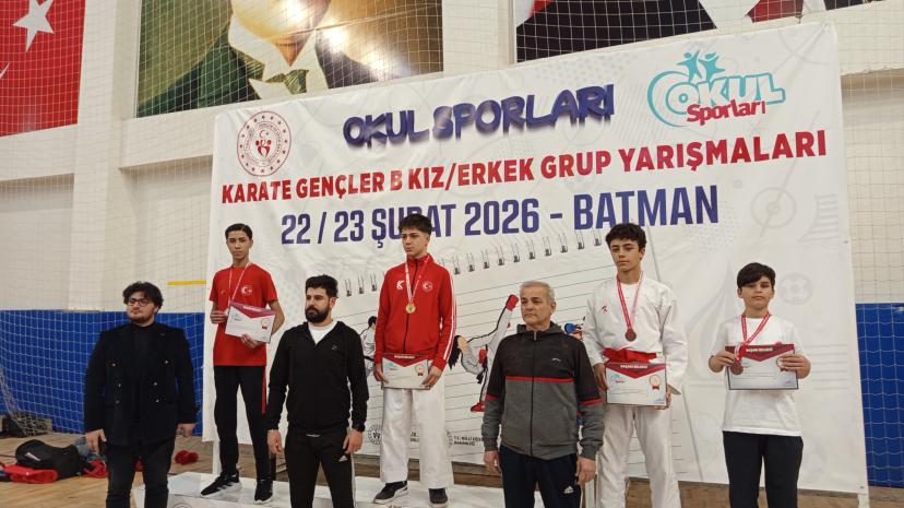 Şanlıurfalı sporcular madalyalarla döndü