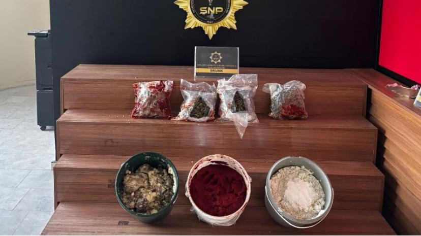 Uyuşturucu tacirlerinden akıl almaz yöntem