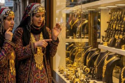 Altın yeniden yükselişe geçti