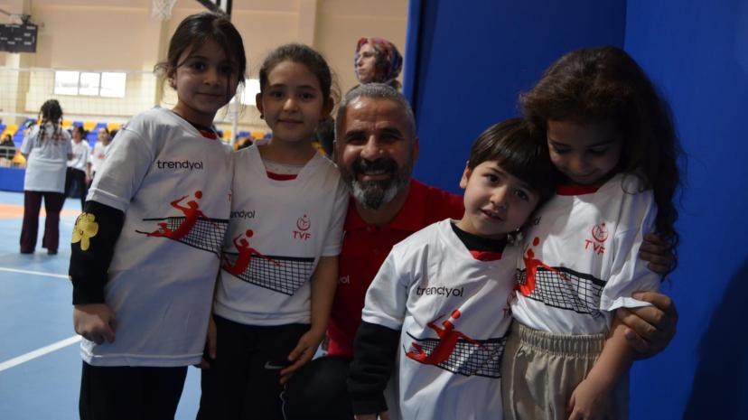 Fabrika Voleybol’un yeni okulu Şanlıurfa’da açıldı