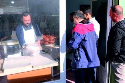 Glikozsuz tatlı için sıraya girdiler